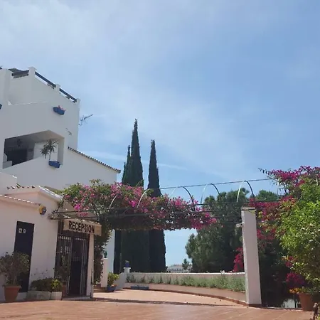 Pueblo Evita Hill Aparthotel 3*